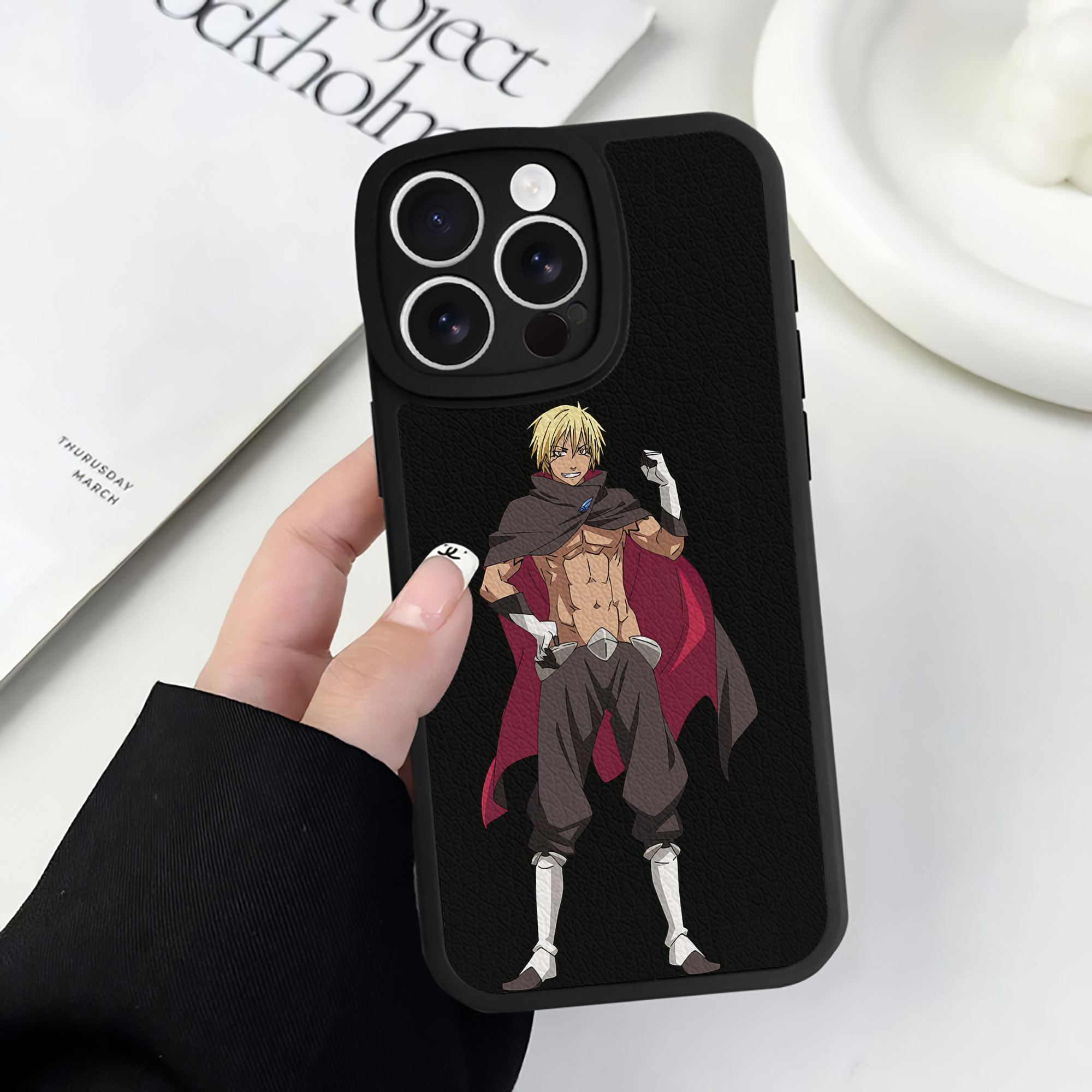 （画像用） 転スラ Regarding Reincarnated to Slime 【iPhone 16シリーズ対応】シリコンスマホケース（レザー調） 材質：シリコン